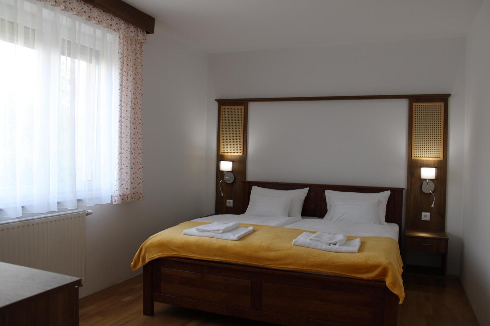 Mara Apartman Buek ภายนอก รูปภาพ
