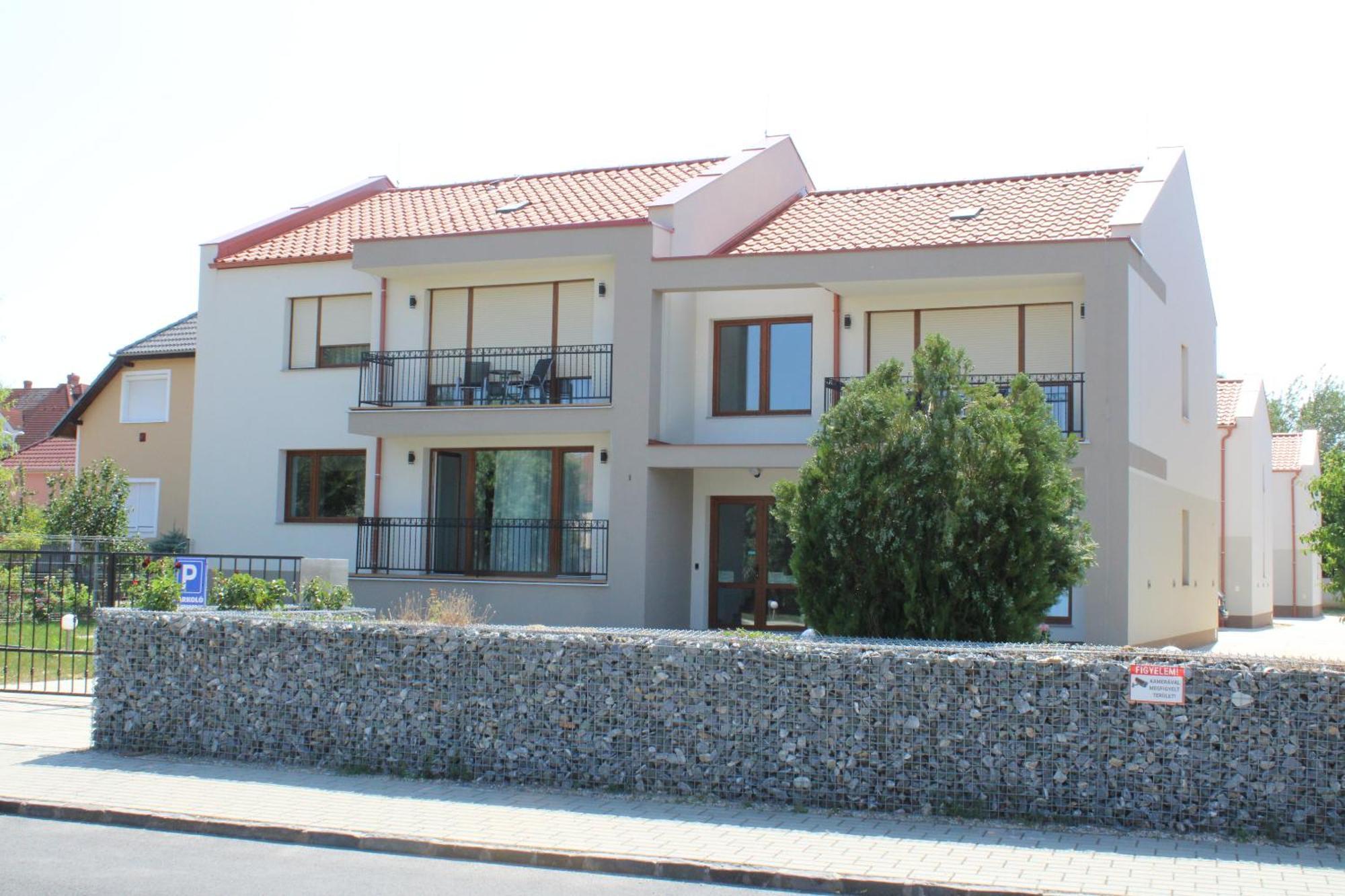 Mara Apartman Buek ภายนอก รูปภาพ